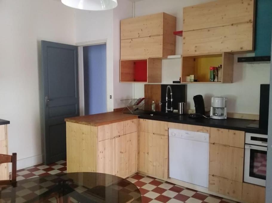 Maison Dans Un Mas Le Moulin Piot 벨레가르데 외부 사진